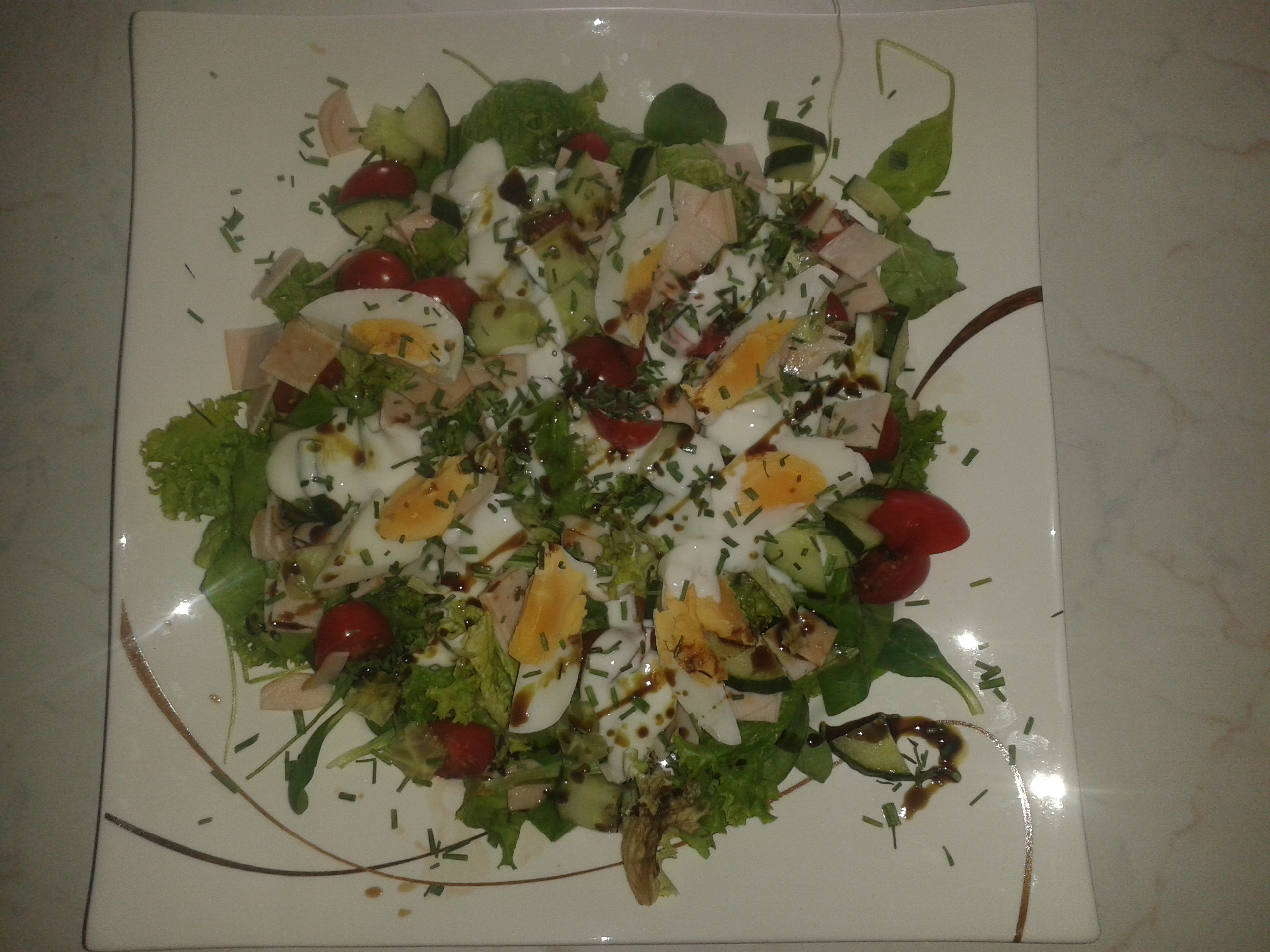 Claudia_Exler_Salat_Joghurt_Schinken_Ei