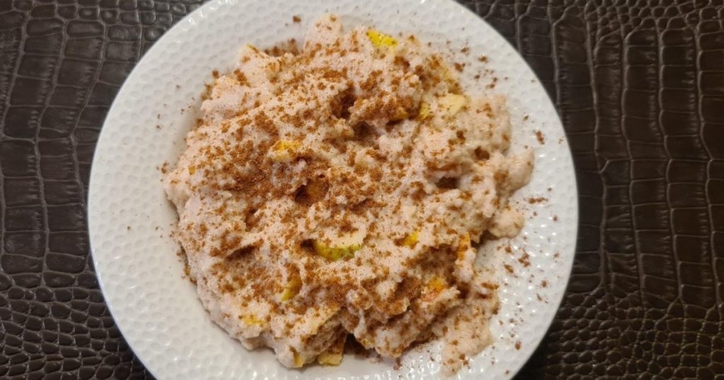 Sabines Griesbrei mit Apfel und Zimt