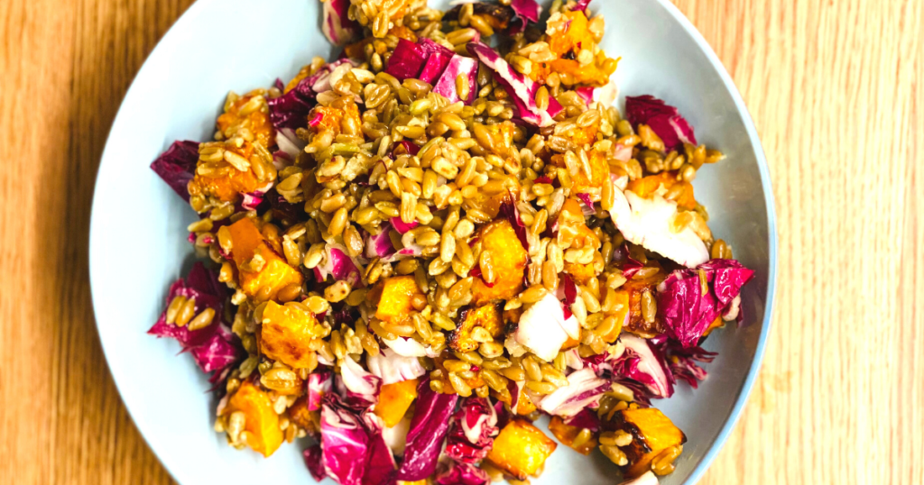 Grünkernsalat mit gebratenem Kürbis und Radicchio